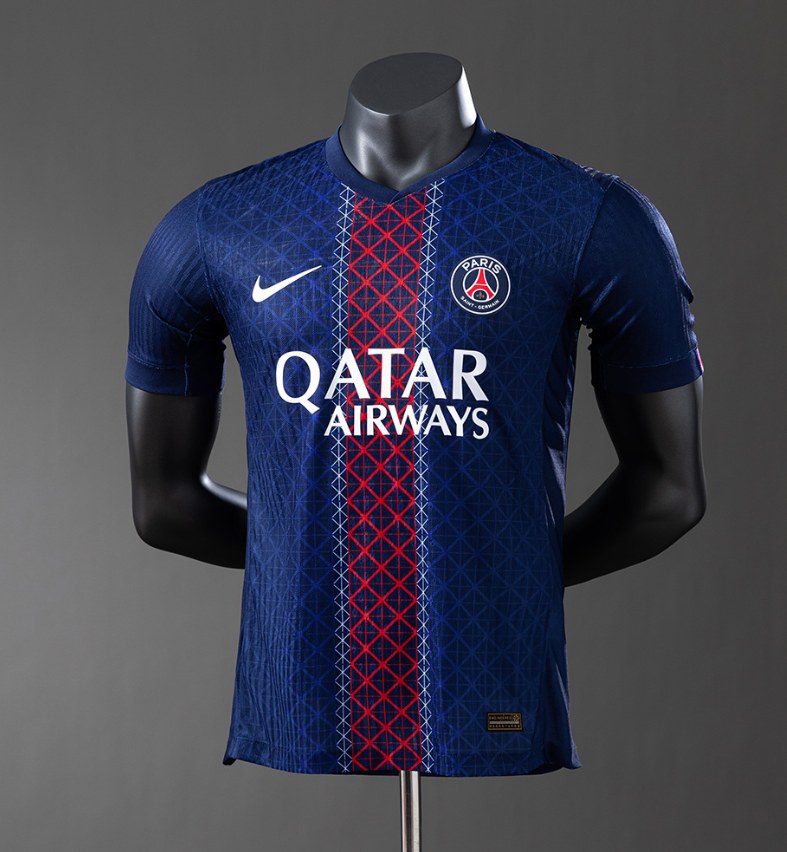 Paris Saint-Germain 25/26 Home — Player Version