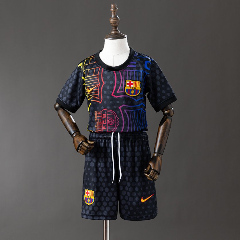 FC Barcelona 2024/25 Goalkeeper Black - Kids Kit