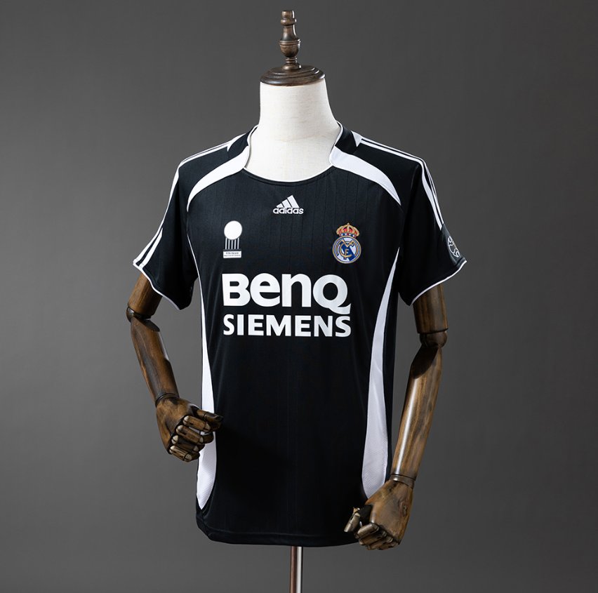 Real Madrid 2006/07 Away — Player Version
