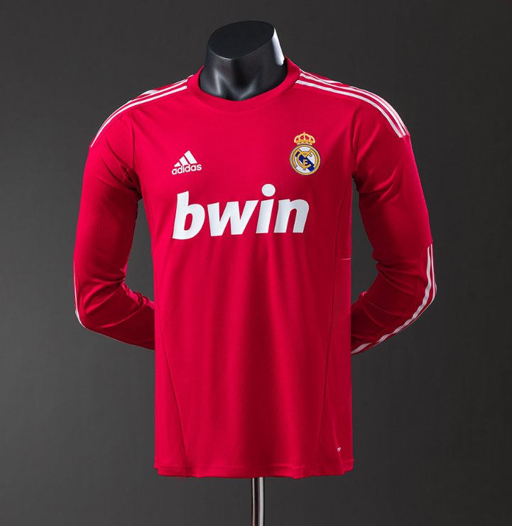 Real Madrid 2011/12 Away — Player Version