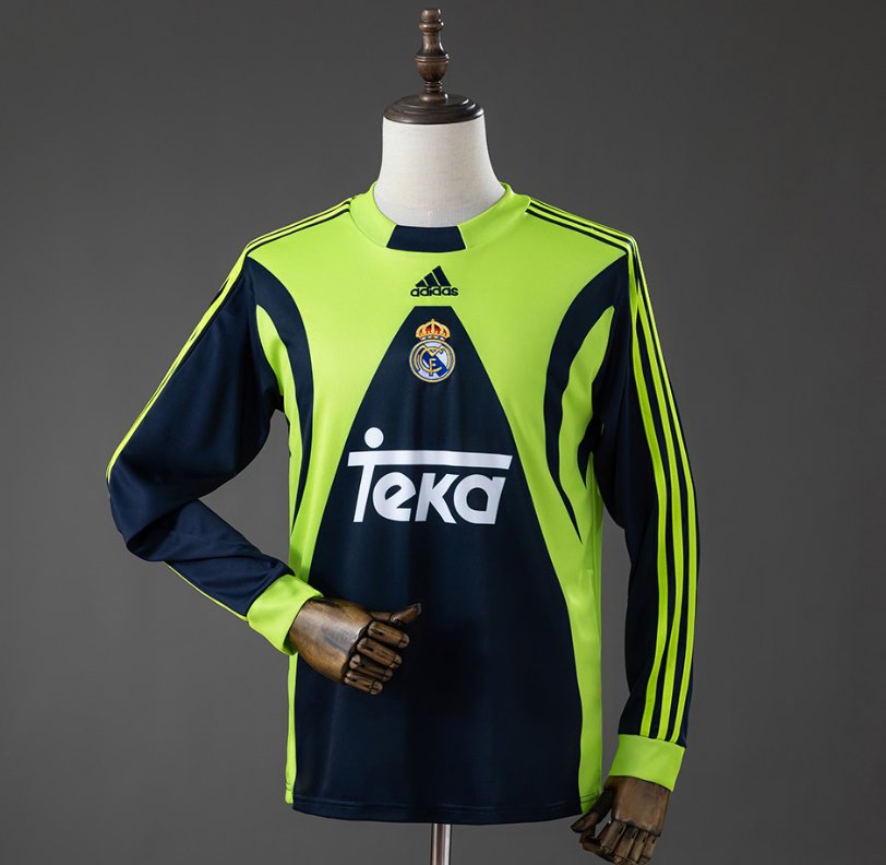Real Madrid Retro Goalkeeper — Teka Era — Player Version