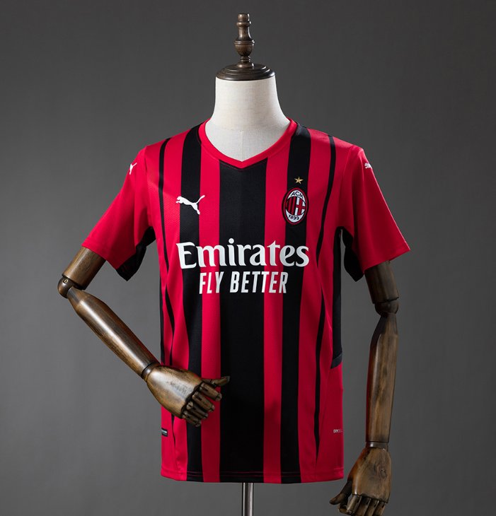 AC Milan Retro Home — Emirates Fly Better Era — Player Version