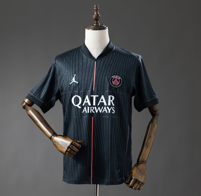 Paris Saint-Germain Retro Away — Qatar Airways Era — Player Version
