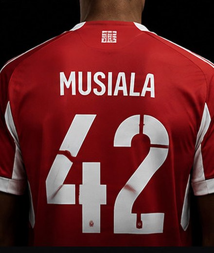 Musiala Bayern Munich kit